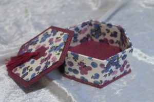 petite-boite-hexagonale-010