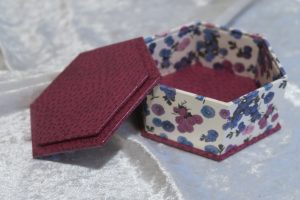 petite-boite-hexagonale-011