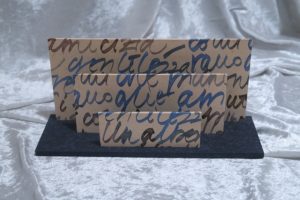 porte-courrier-grosses-lettres-manuscrites-001