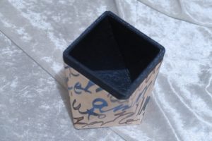 porte-courrier-grosses-lettres-manuscrites-002