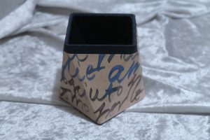 porte-courrier-grosses-lettres-manuscrites-003