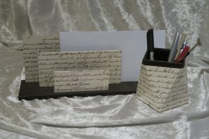 porte-courrier-petites-lettres-manuscrites-001