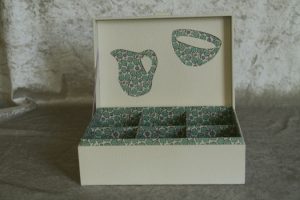 boite à thé rectangulaire blanc et vert mauve